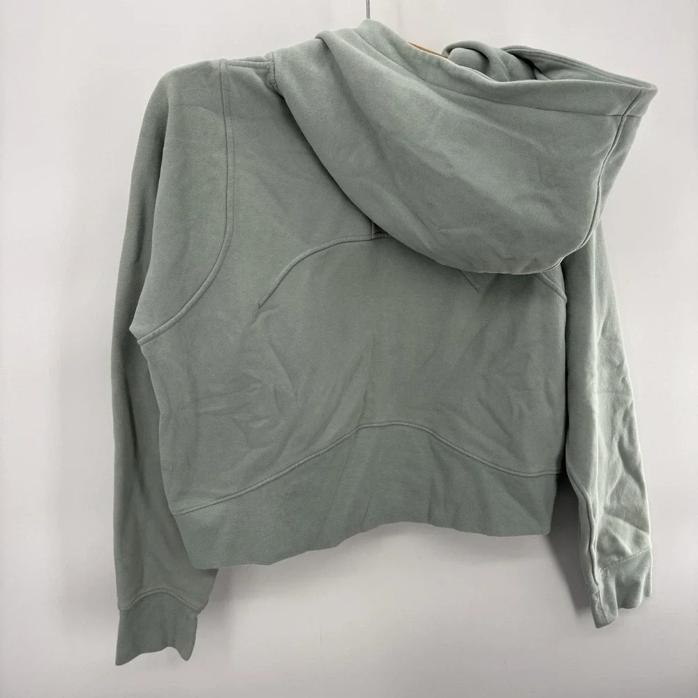 lululemon athletica chest 21